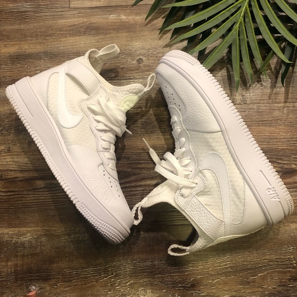 nike ultraforce mid white